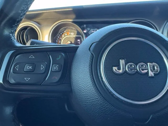 Used 2022 Red Jeep Sport S 4x4 image 31