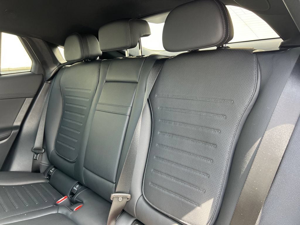 New 2026 Polar White Mercedes-Benz GLC 300 image 62