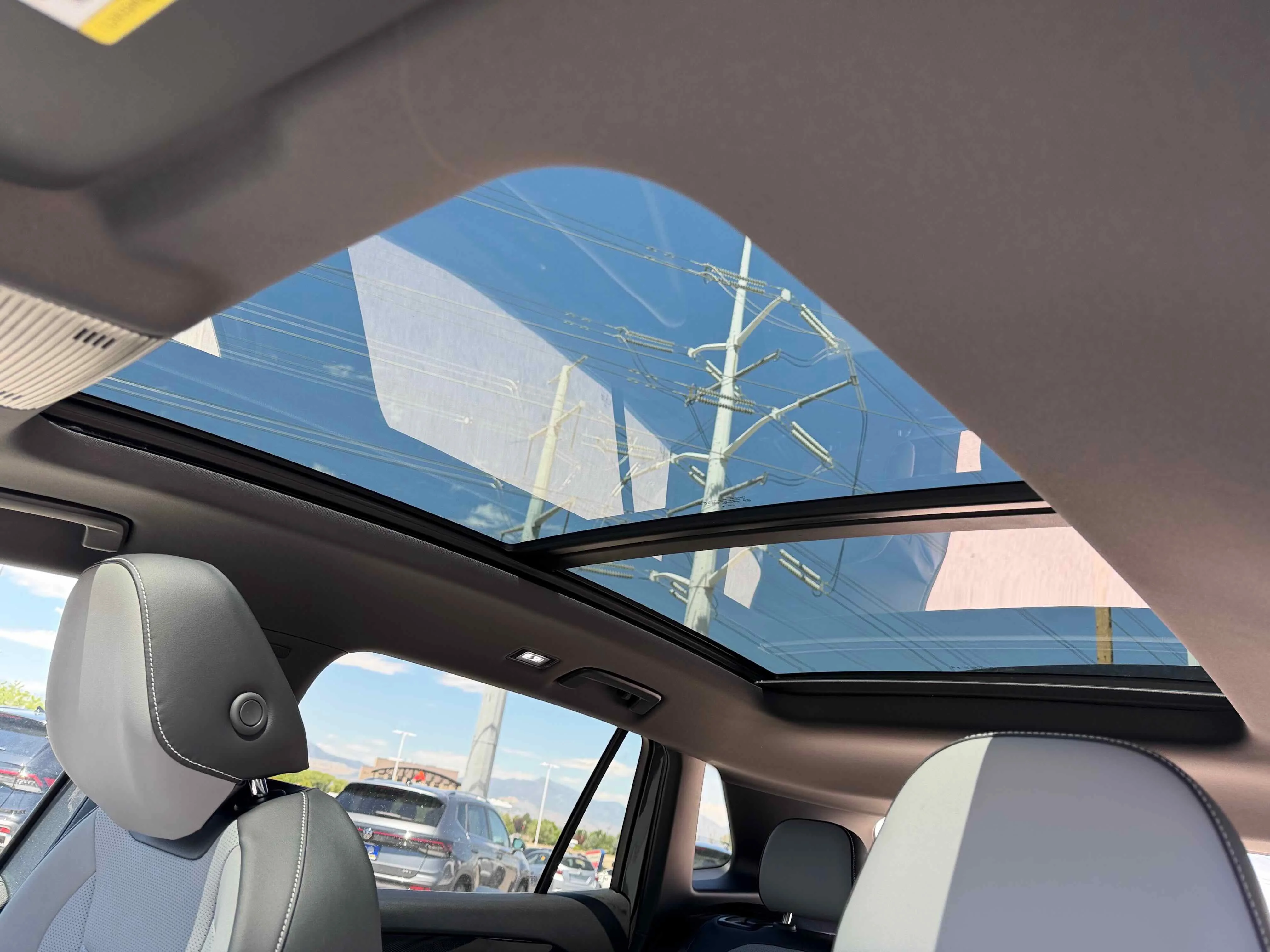 New 2026 Platinum Gray Volkswagen SE R-Line Black image 28
