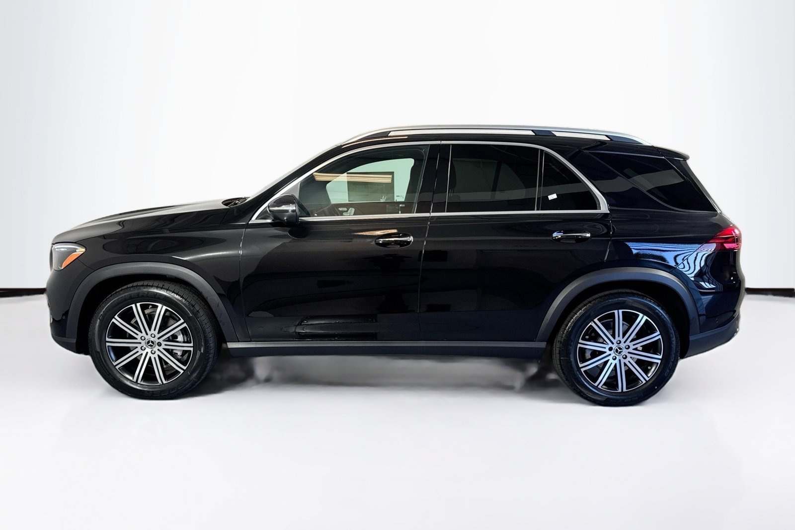 New 2026 Obsidian Black Metallic Mercedes-Benz GLE 350 image 8
