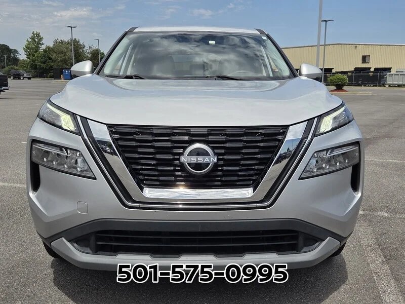 Used 2022 Brilliant Silver Metallic NISSAN AWD SV image 8