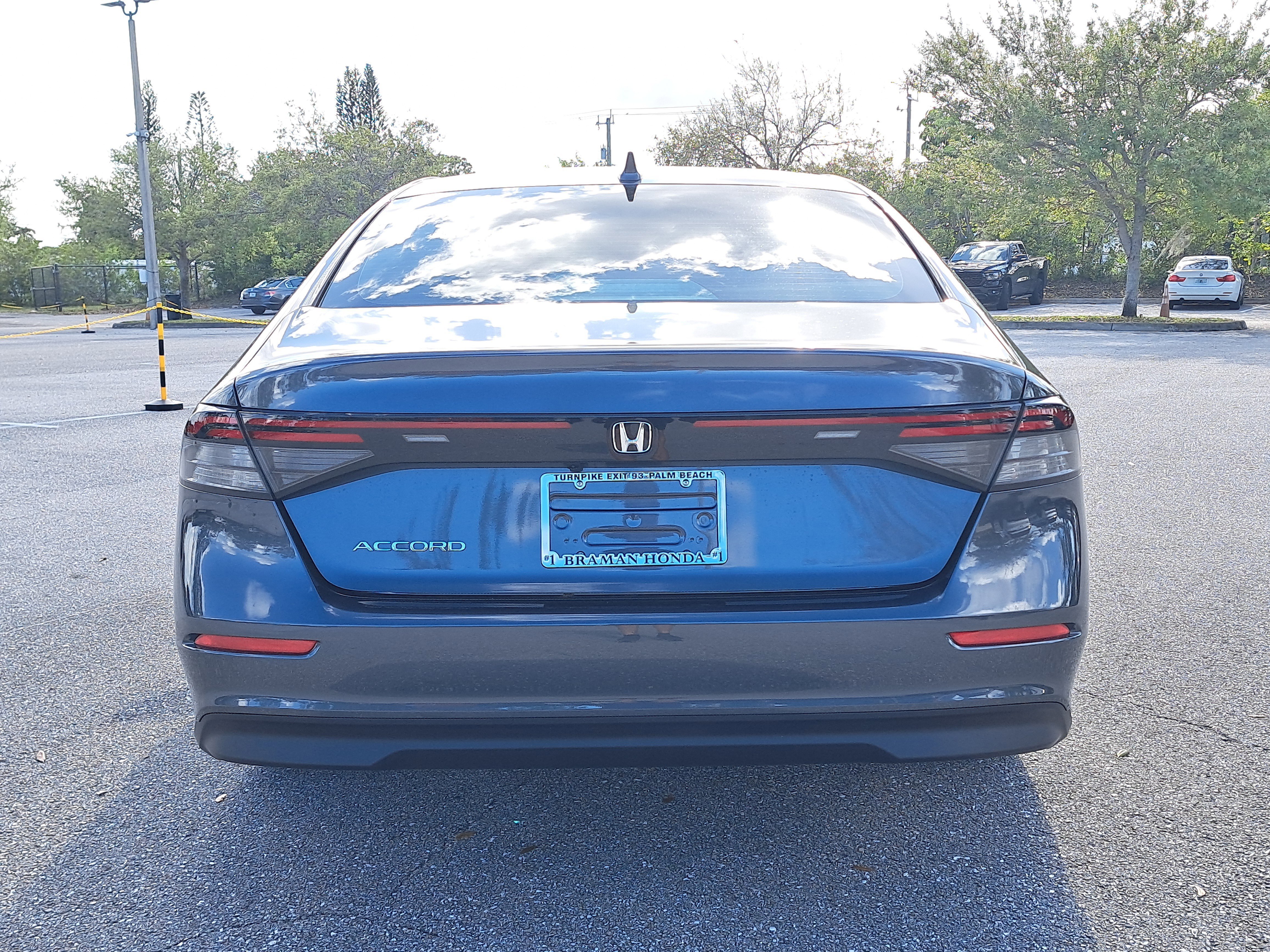 New 2026 Meteorite Gray Metallic Honda LX image 5