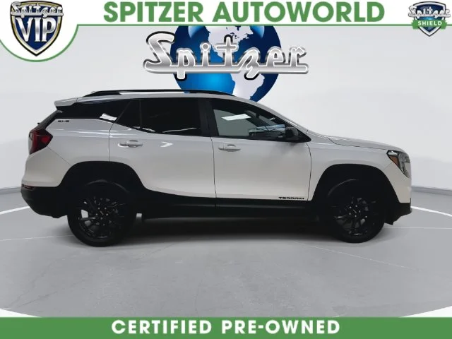 Used 2024 White GMC SLE image 16