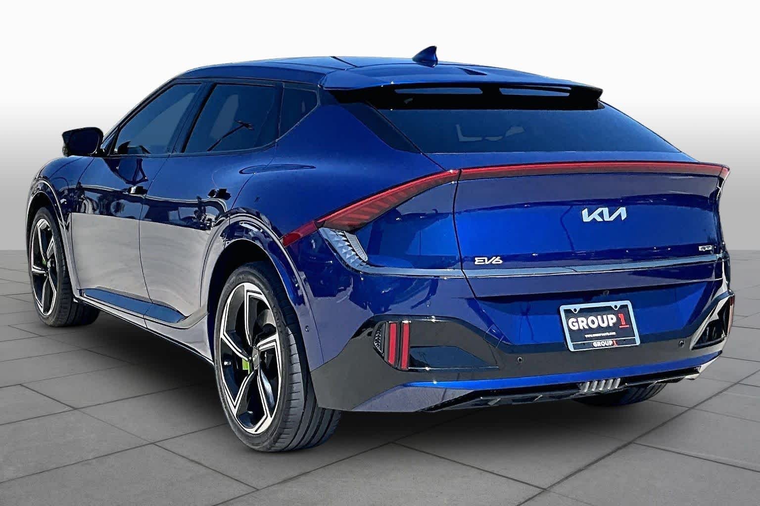 Used 2023 Yacht Blue Kia GT image 11
