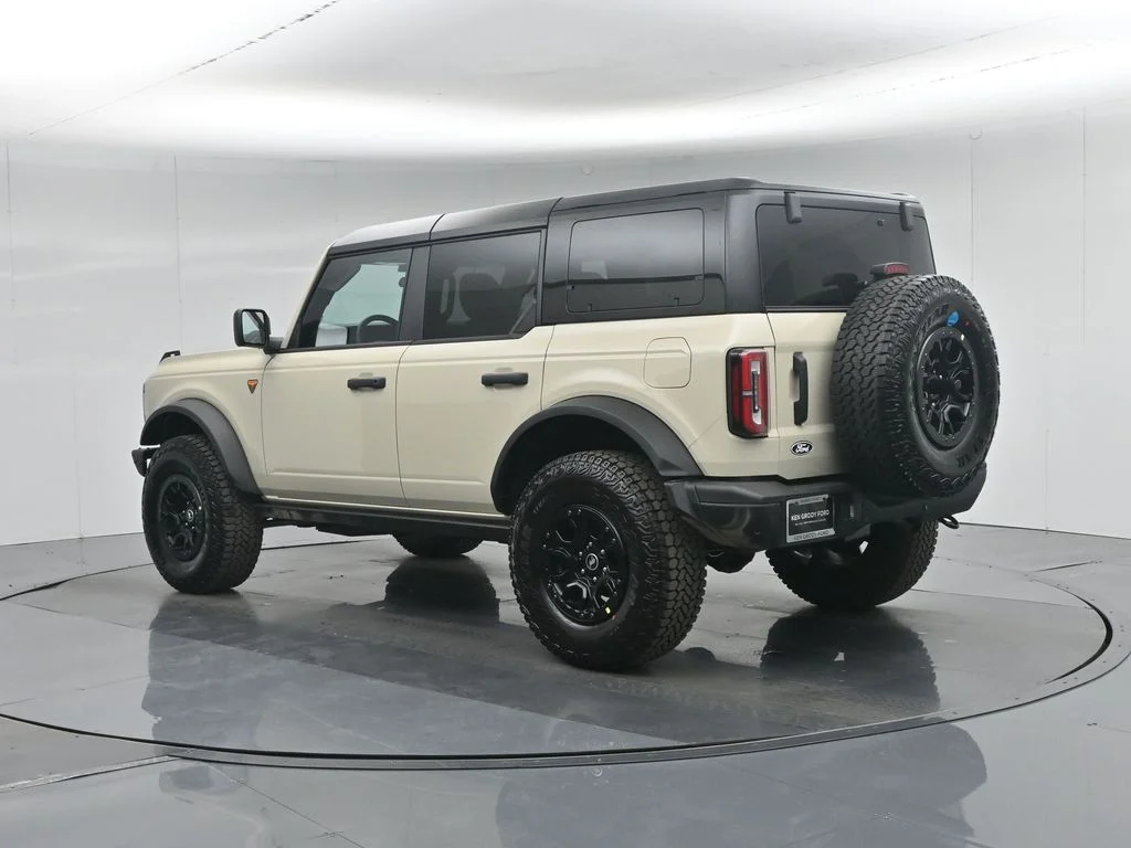 New 2026 Desert Sand Ford Badlands image 6