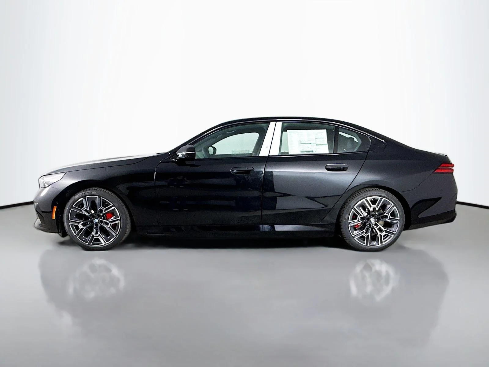 Used 2026 Black Sapphire Metallic BMW eDrive40 image 4