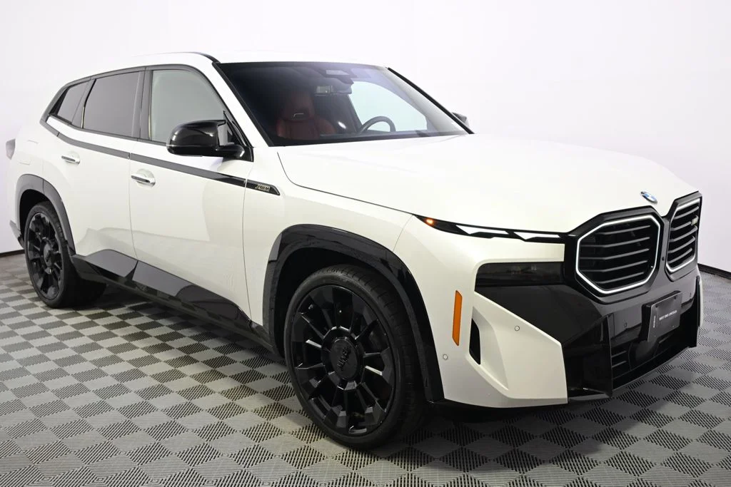 2023 BMW XM Base - Photo 8