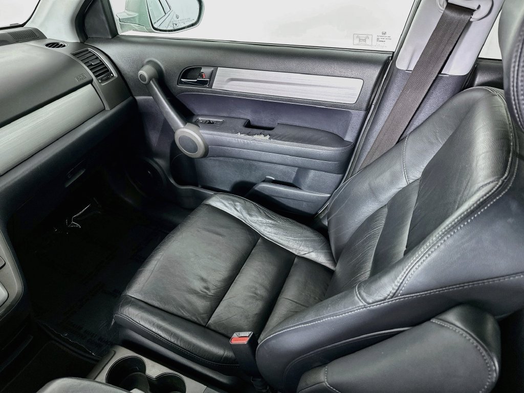 Used 2010 Alabaster Silver Metallic Honda EX-L image 23