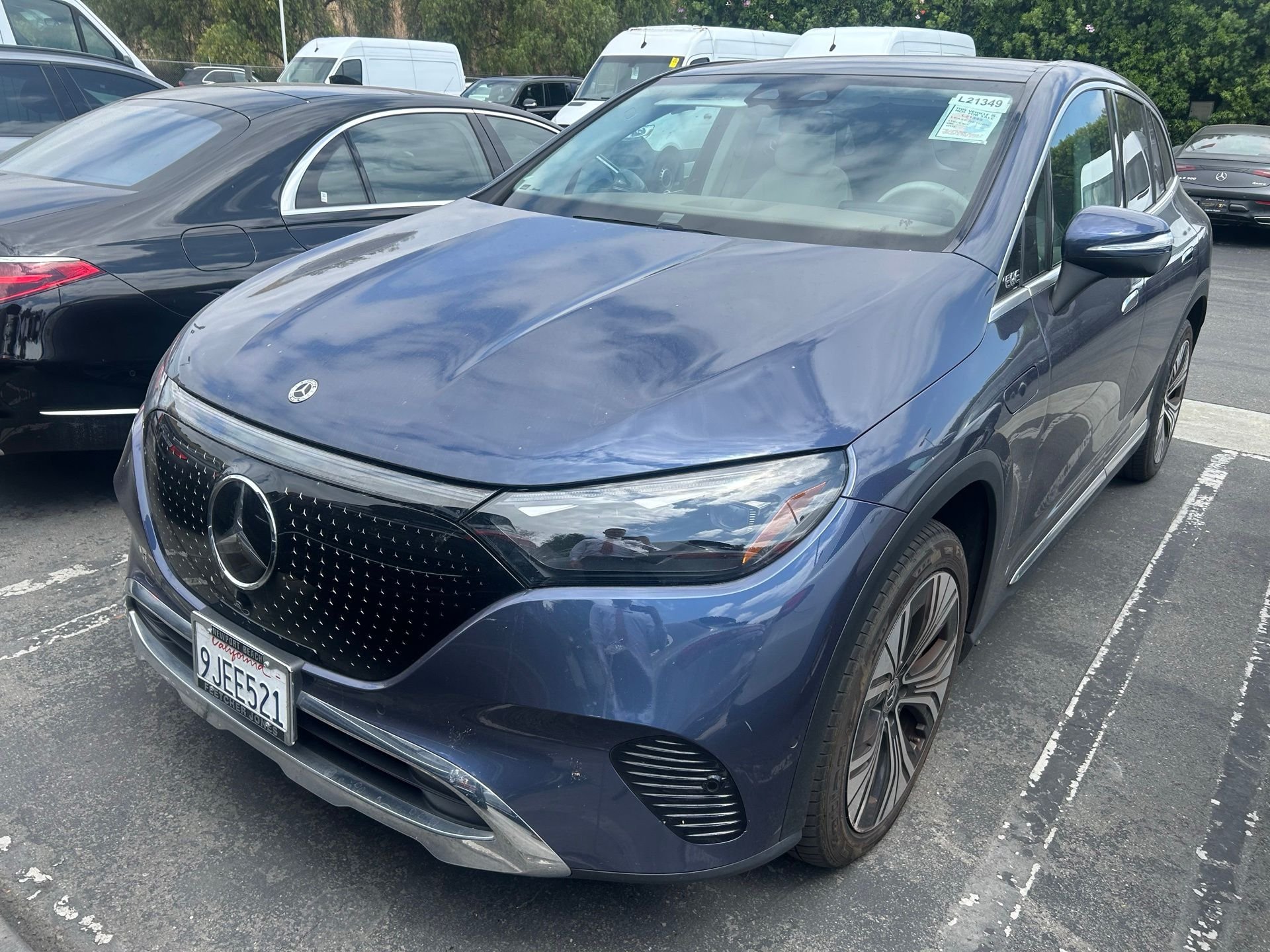 2023 Mercedes-Benz EQE SUV EQE 350's photo