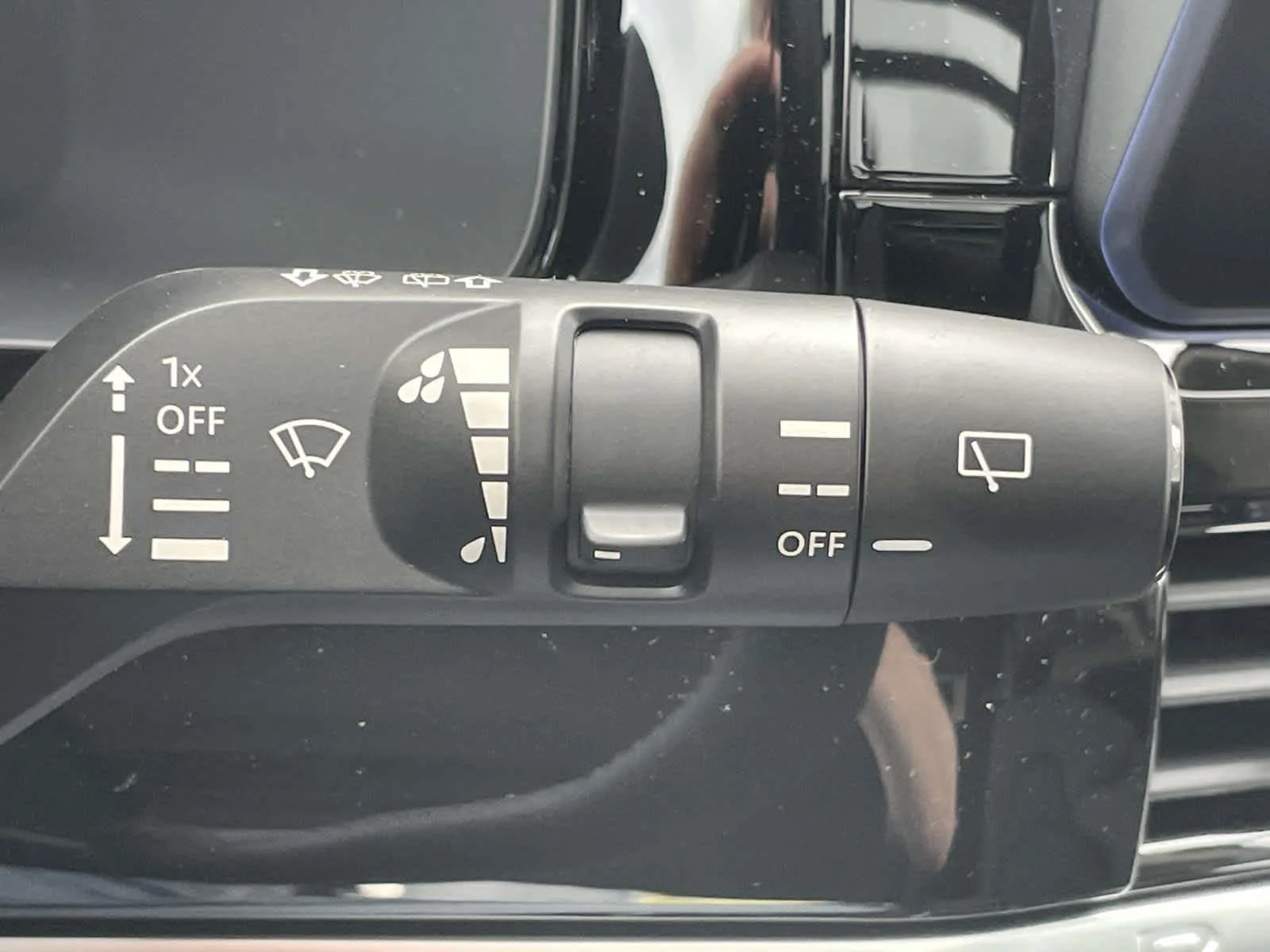 New 2026 Super Black Nissan SL image 32