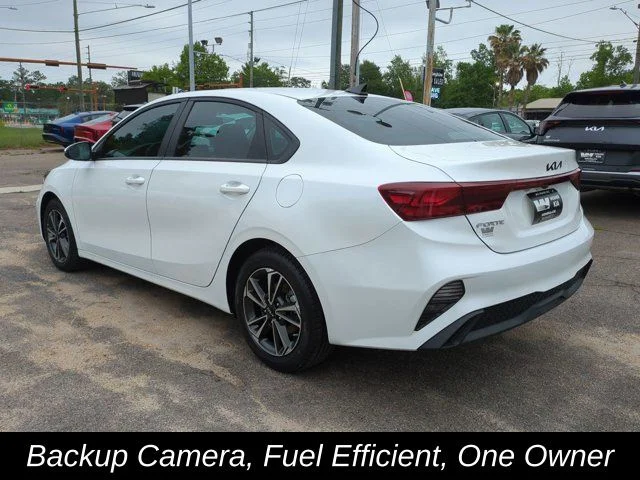 Certified Used 2024 White Kia LXS image 7