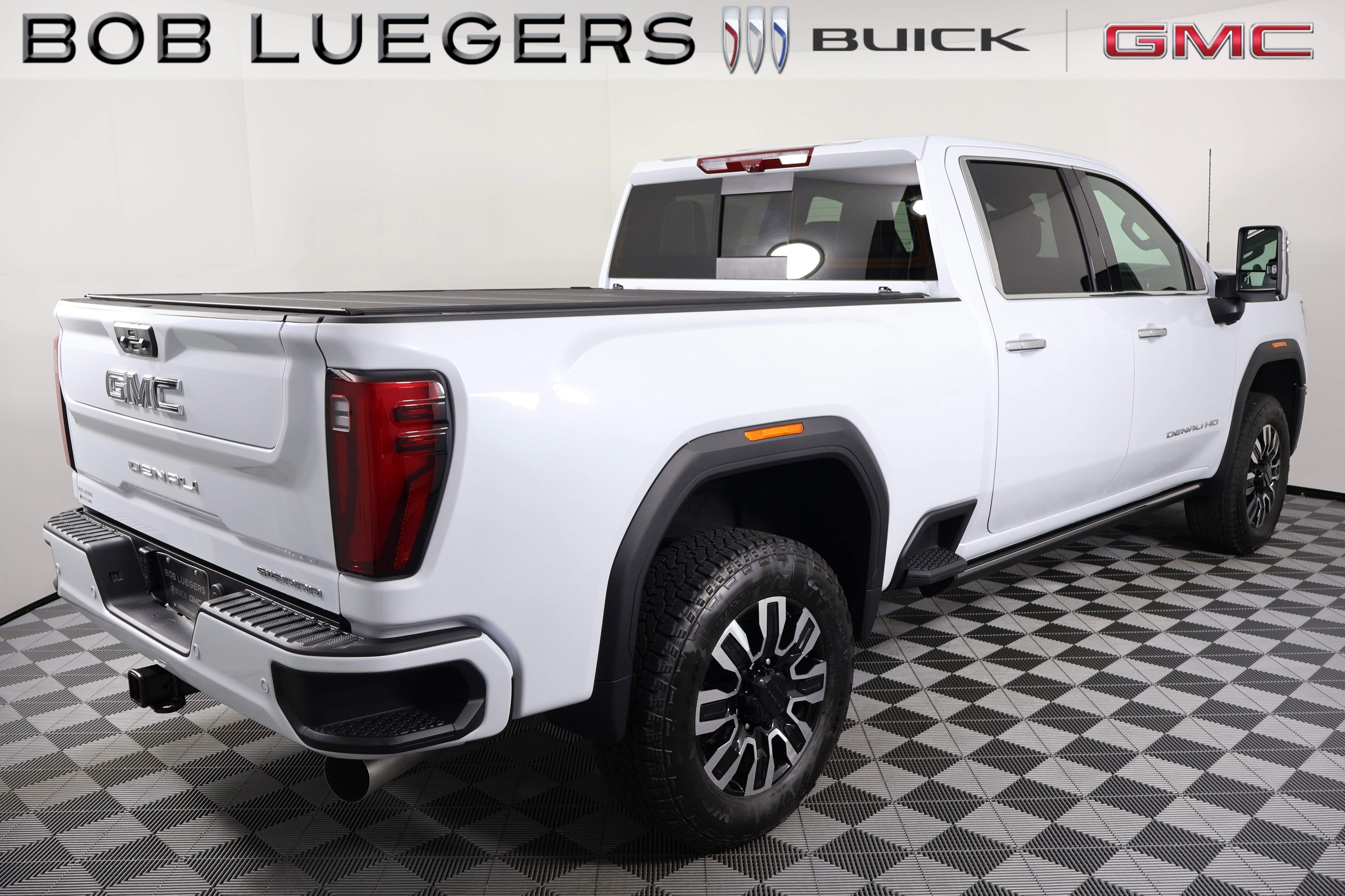 2026 GMC Sierra 2500HD Denali Ultimate - Photo 9