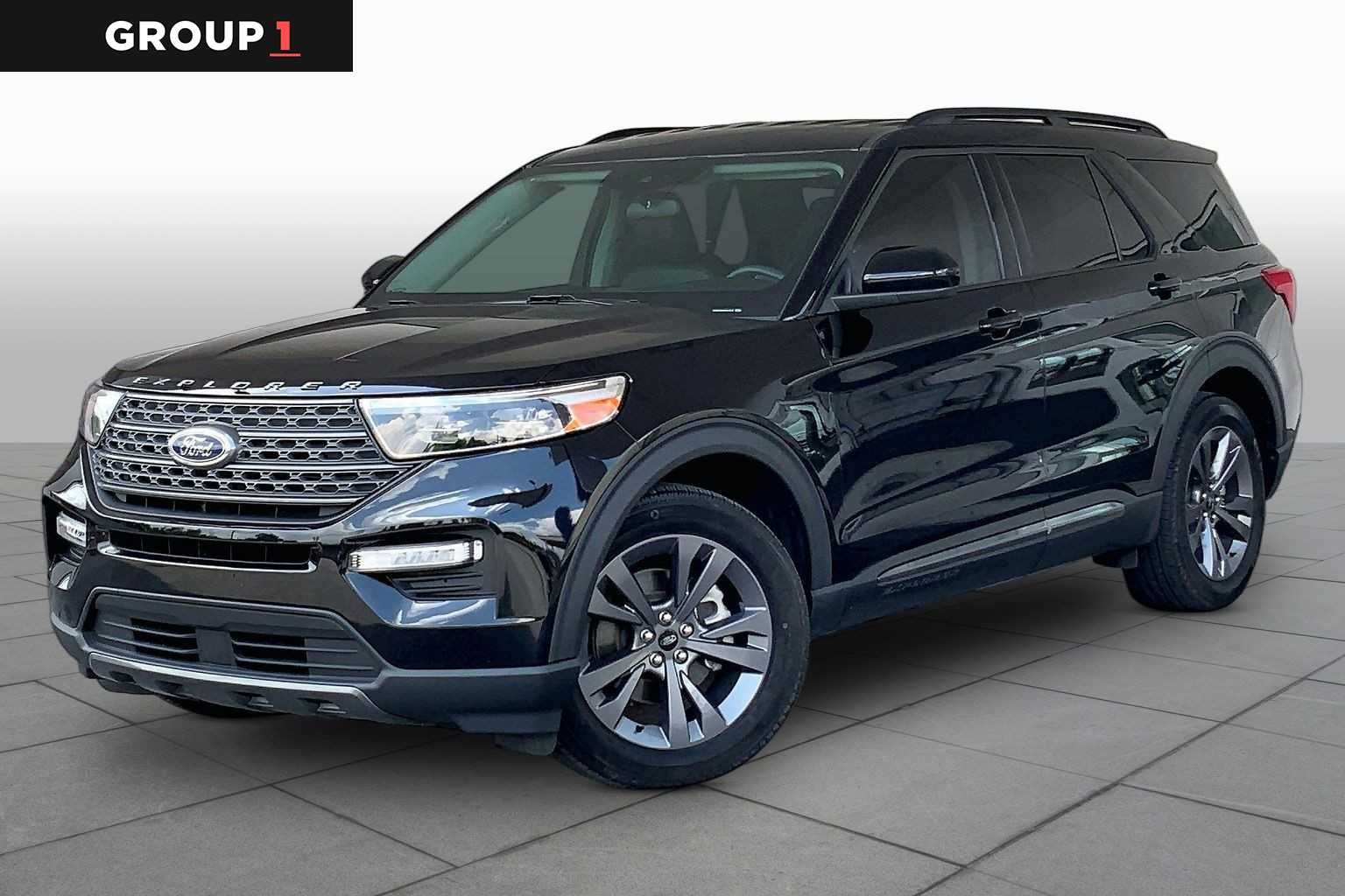2023 Ford Explorer XLT RWD's photo