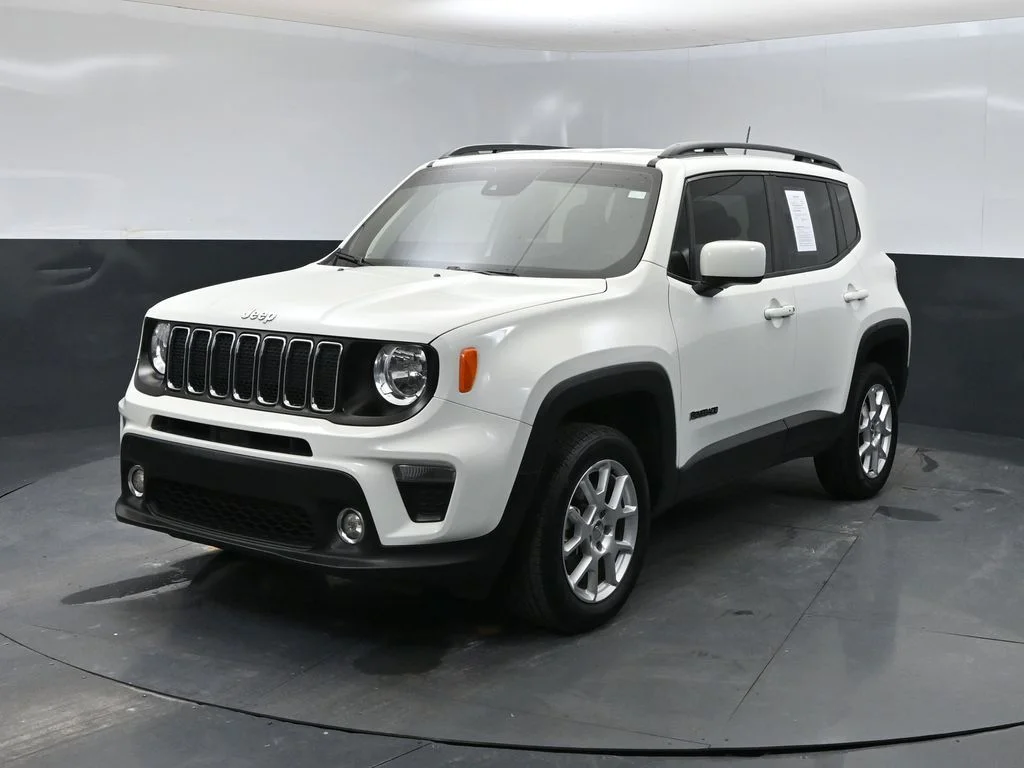 Certified Used 2021 White Jeep Latitude image 6