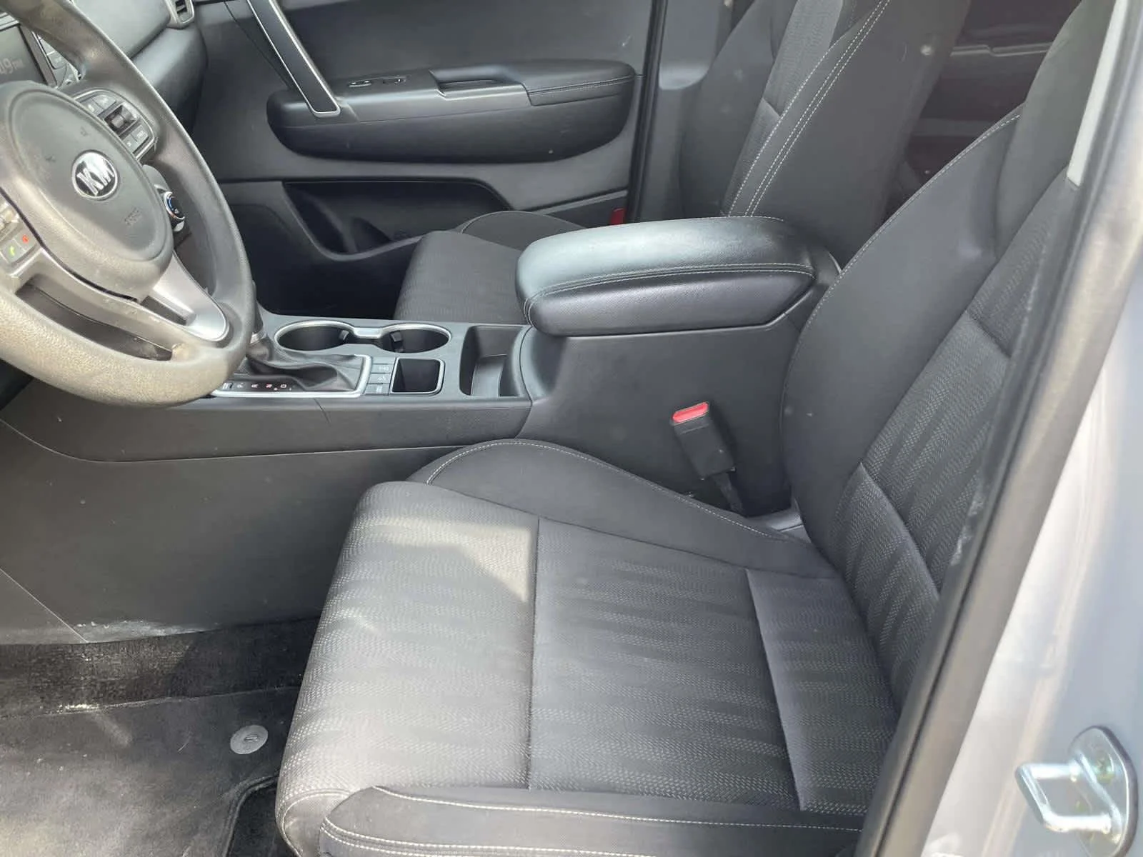 Used 2019 Sparkling Silver Kia LX image 11