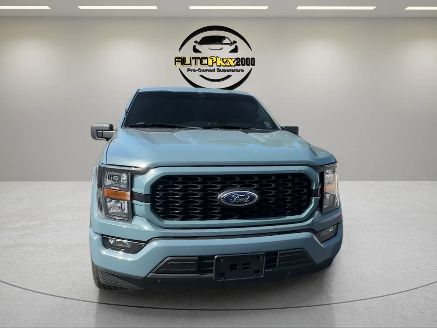 Used 2023 Blue Ford XL image 2