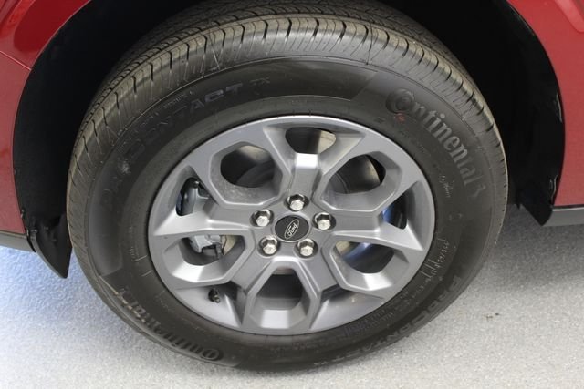 New 2026 Ruby Red Metallic Tinted Clearcoat Ford XLT image 6