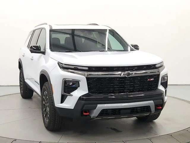 New 2026 White Chevrolet Z71 image 2