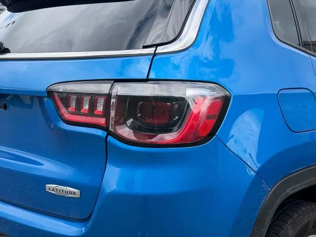 Used 2022 Blue Jeep Latitude image 13