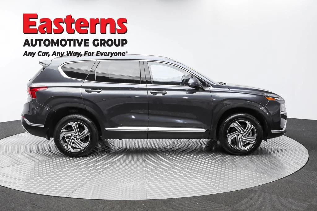 Used 2022 Gray Hyundai SEL image 4