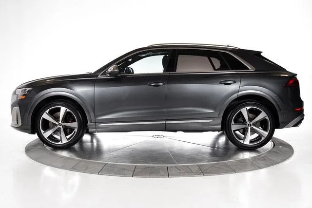 Used 2024 Daytona Gray Pearl Effect Audi 4.0T Prestige image 2