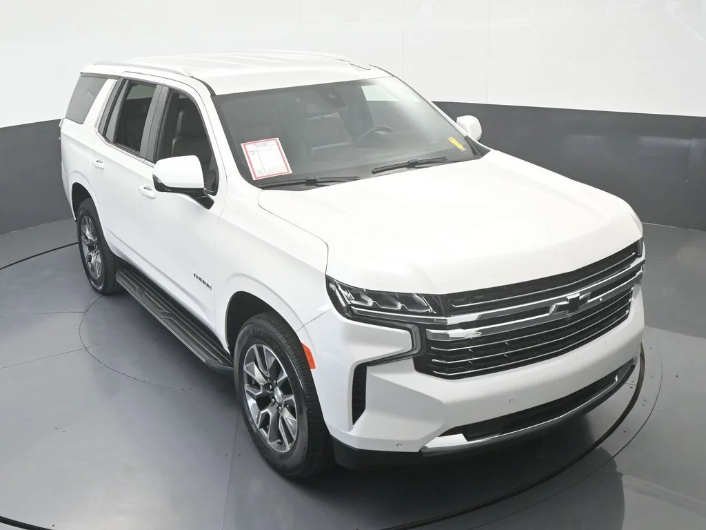 Used 2022 Iridescent Pearl Tricoat Chevrolet LT image 65