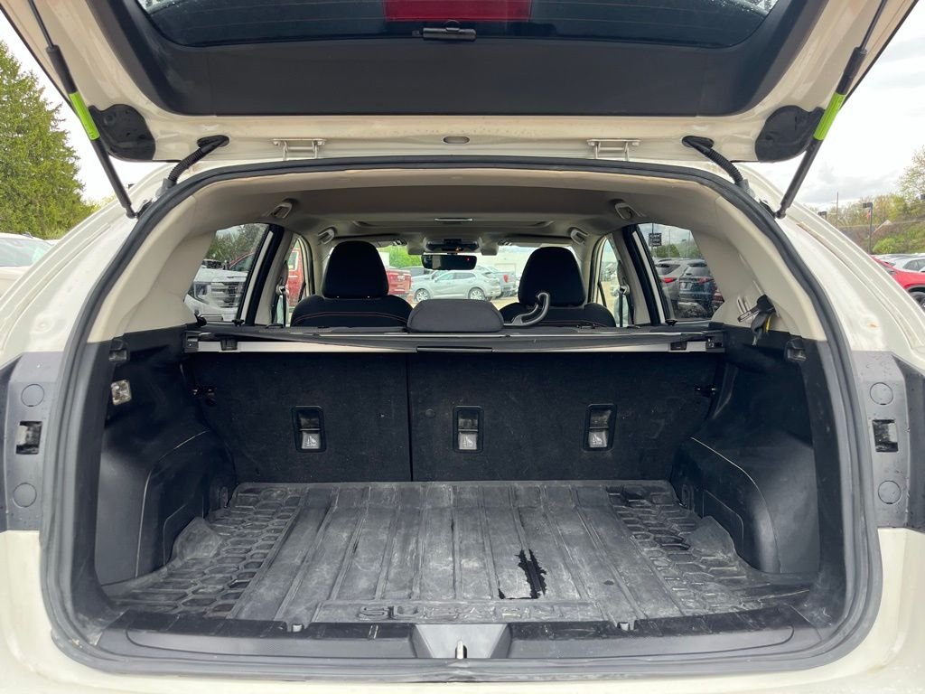 Used 2019 Crystal White Pearl Subaru 2.0i Premium image 9