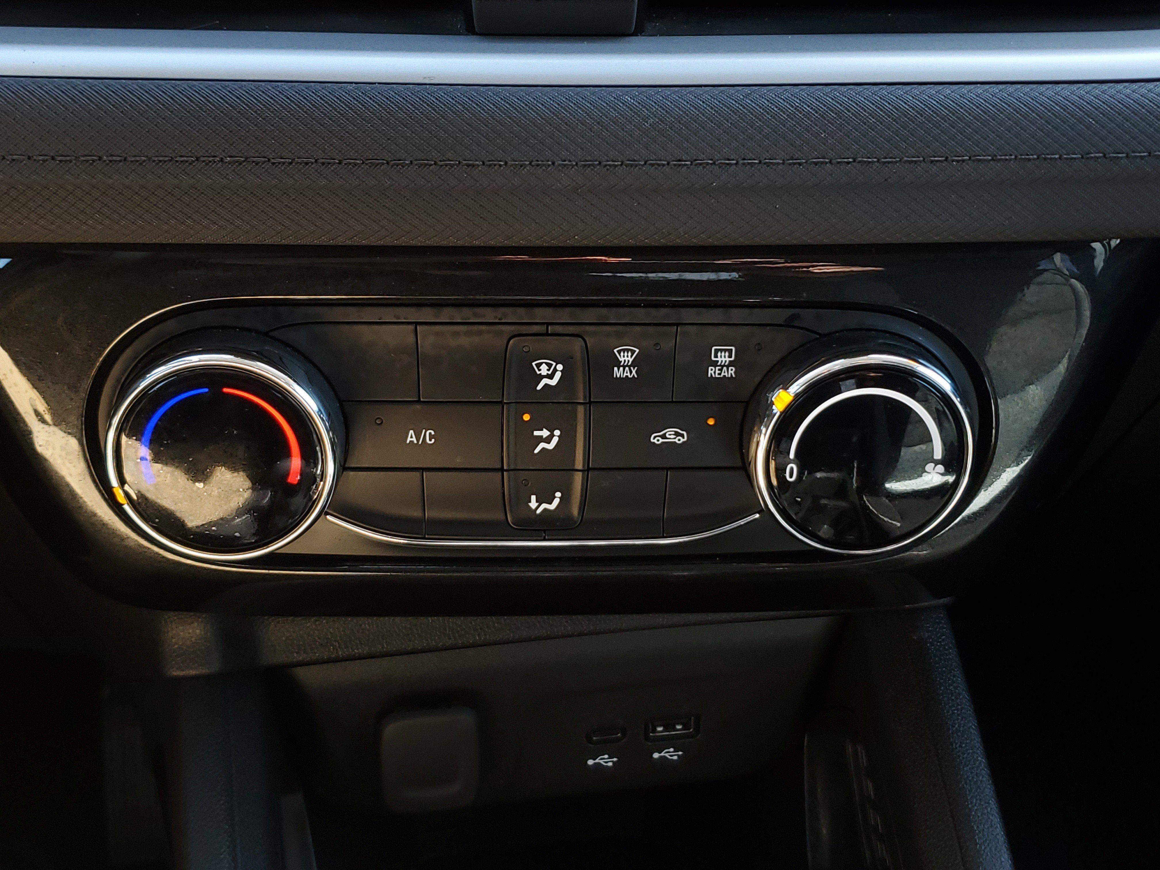 Used 2025 Black Chevrolet LT image 24