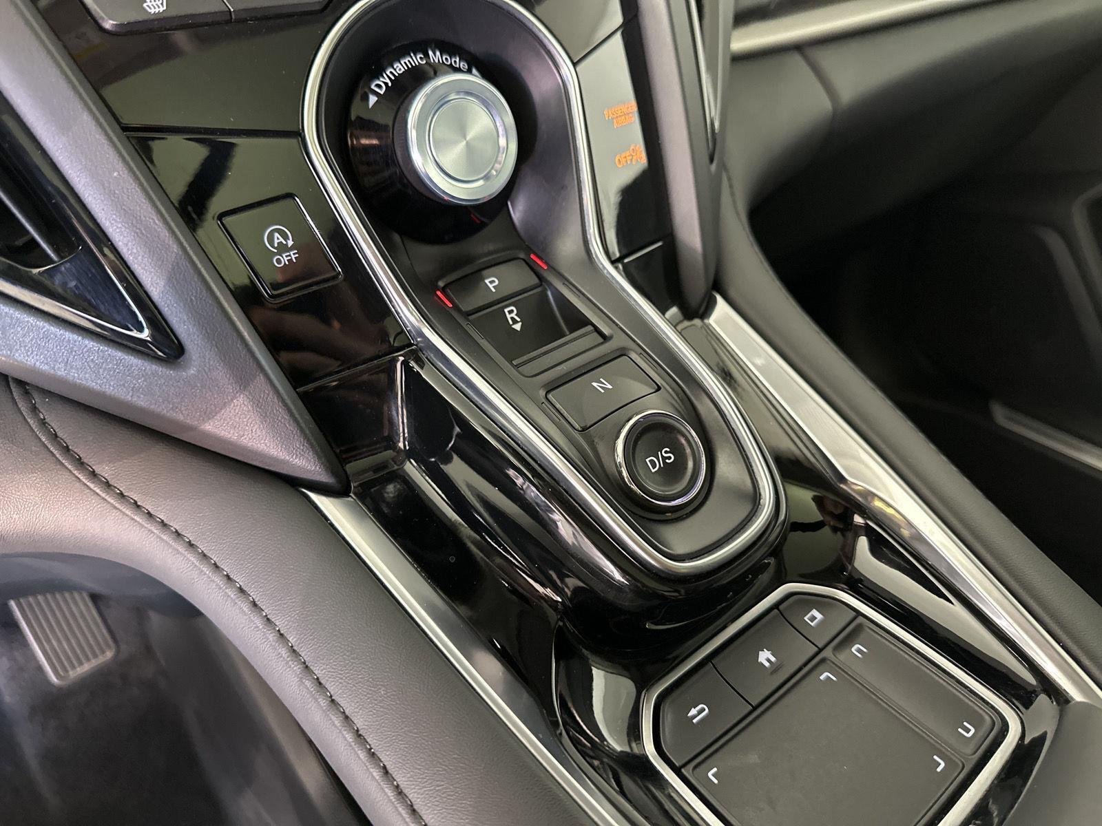 Used 2024 Liquid Carbon Metallic Acura SH-AWD image 18