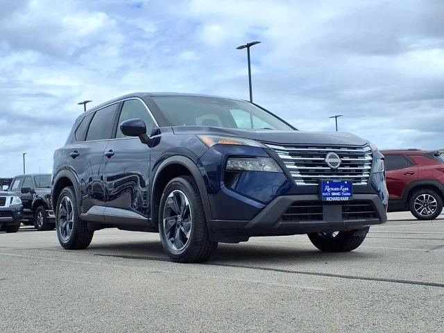 Pre-Owned 2024 Nissan Rogue SV Front Wheel Drive SUV