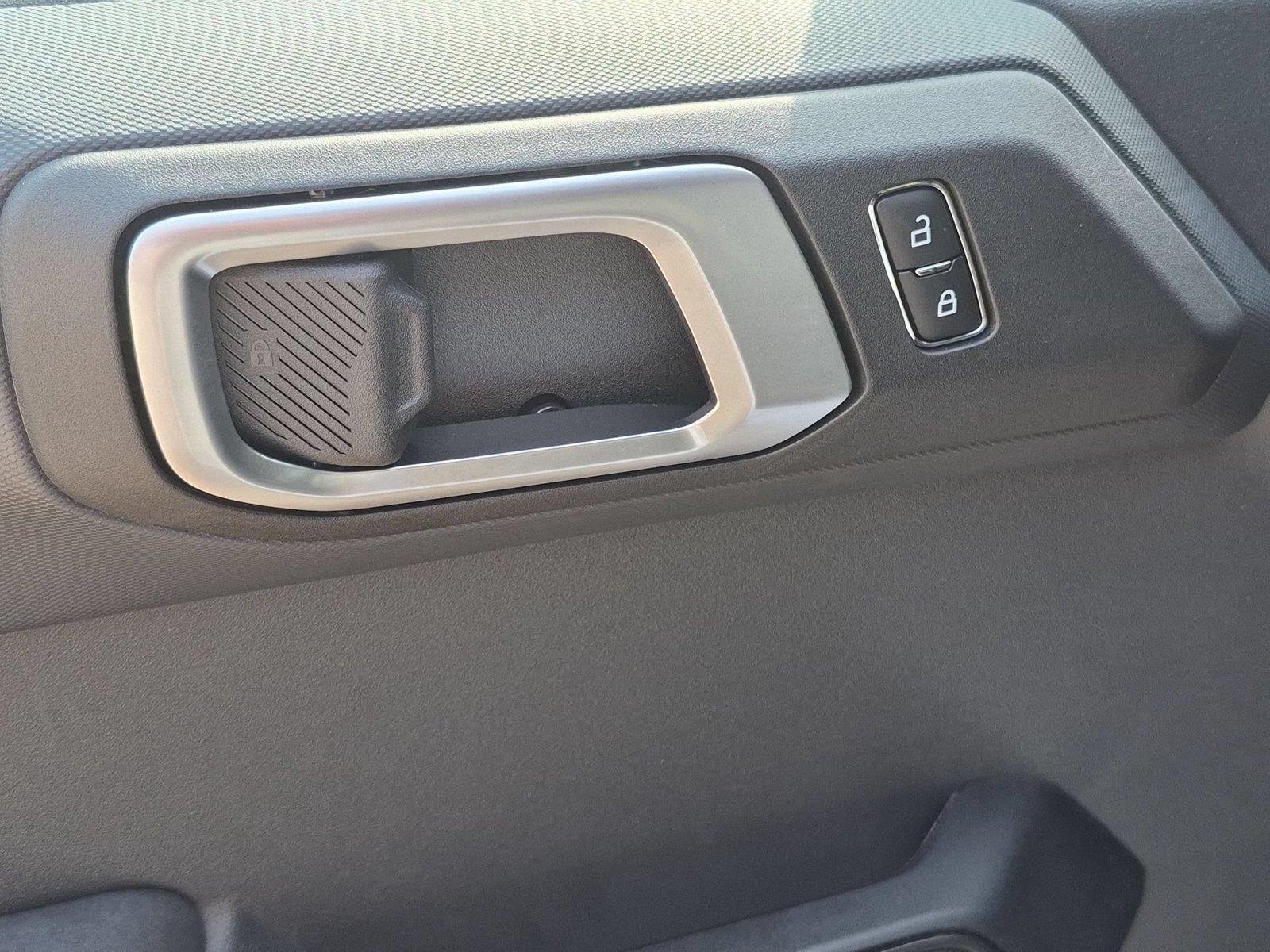 New 2026 Oxford White Ford Badlands® image 15