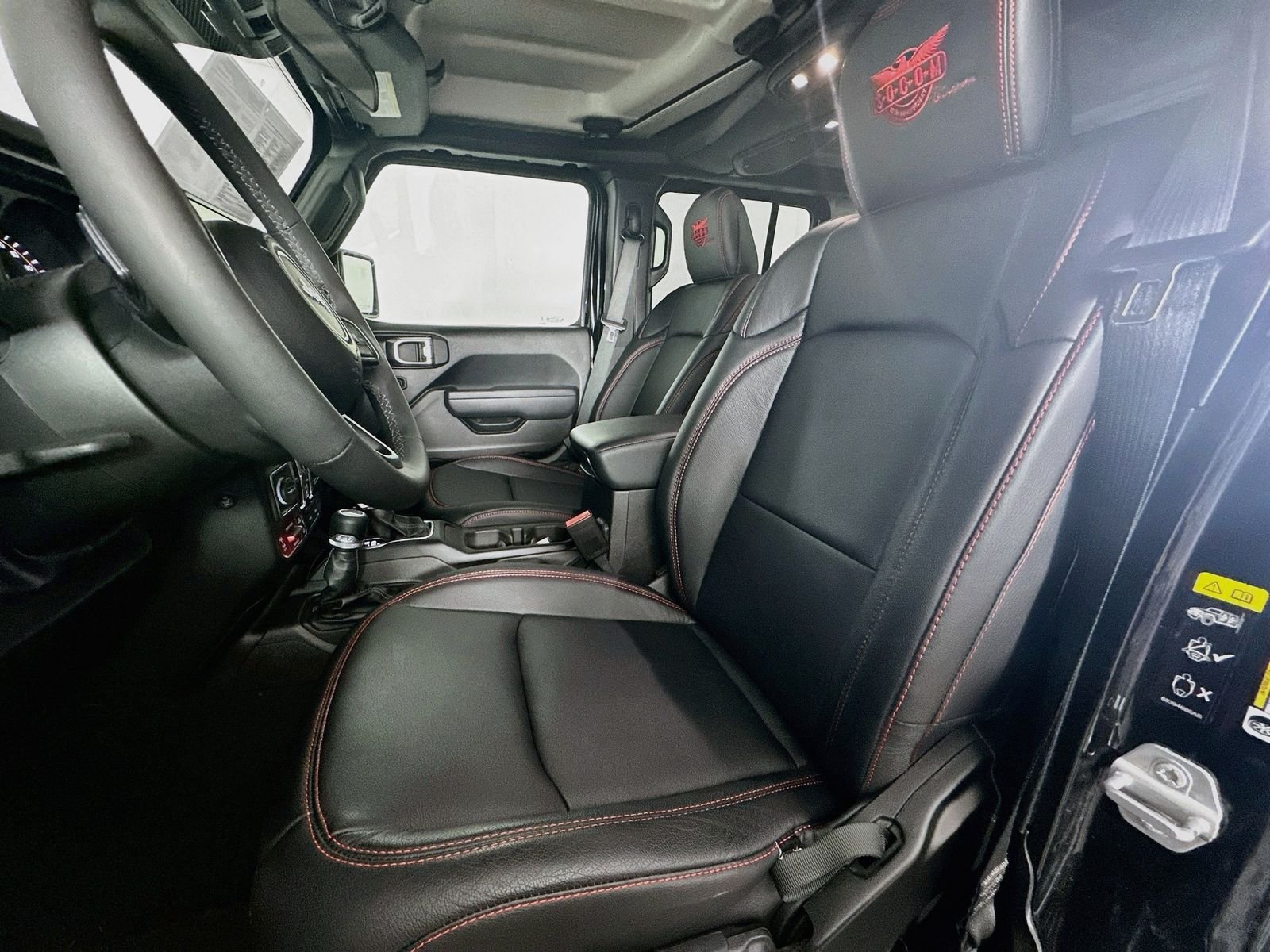 Used 2025 Black Clearcoat Jeep Rubicon image 19