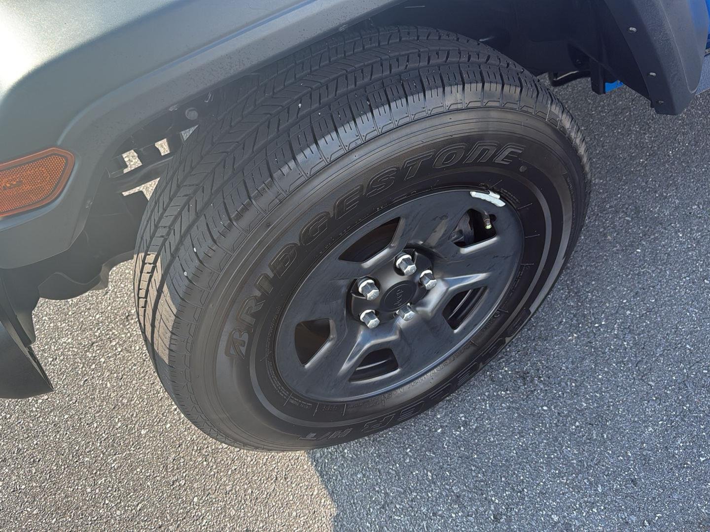 Used 2023 Hydro Blue Pearlcoat Jeep Sport image 14