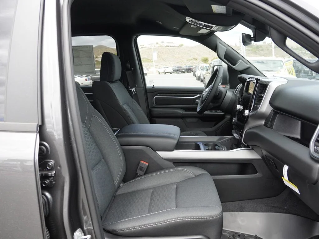 New 2026 Granite Crystal Metallic Clear-Coat Exterior Paint RAM Big Horn/Lone Star image 21