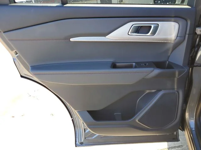 2026 Ford Explorer Active - Photo 14