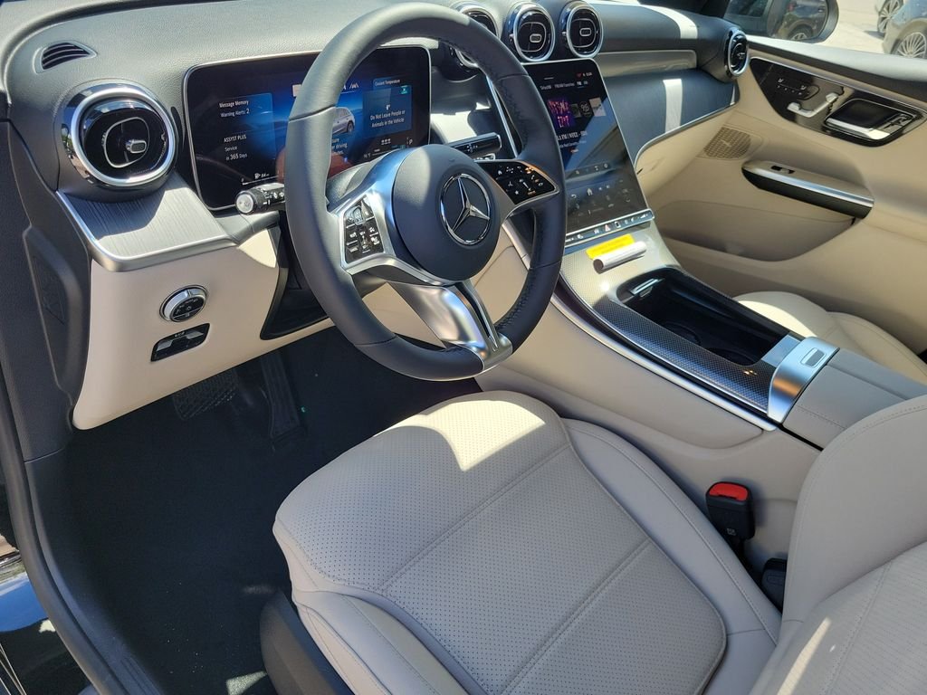 New 2027 Black Mercedes-Benz GLC 300 image 18
