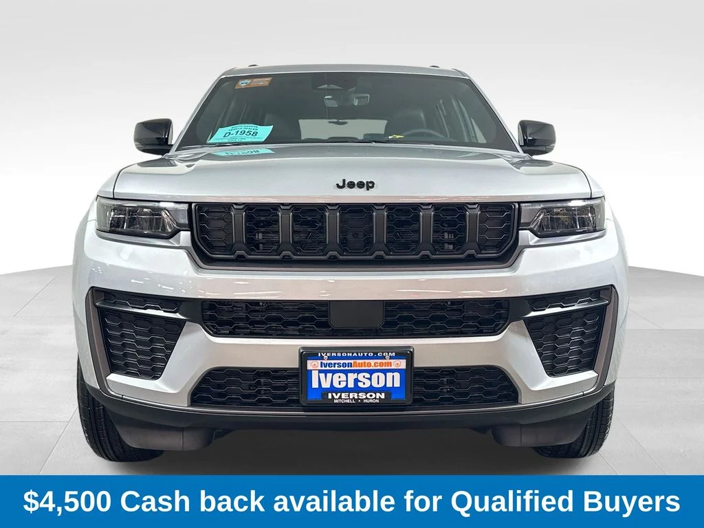 New 2026 Silver Zynith Exterior Paint Jeep Laredo image 3