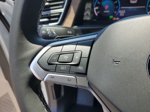 New 2026 White Volkswagen 2.0T SE w/Technology image 24