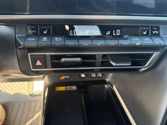 2025 Toyota Camry XSE - Photo 22