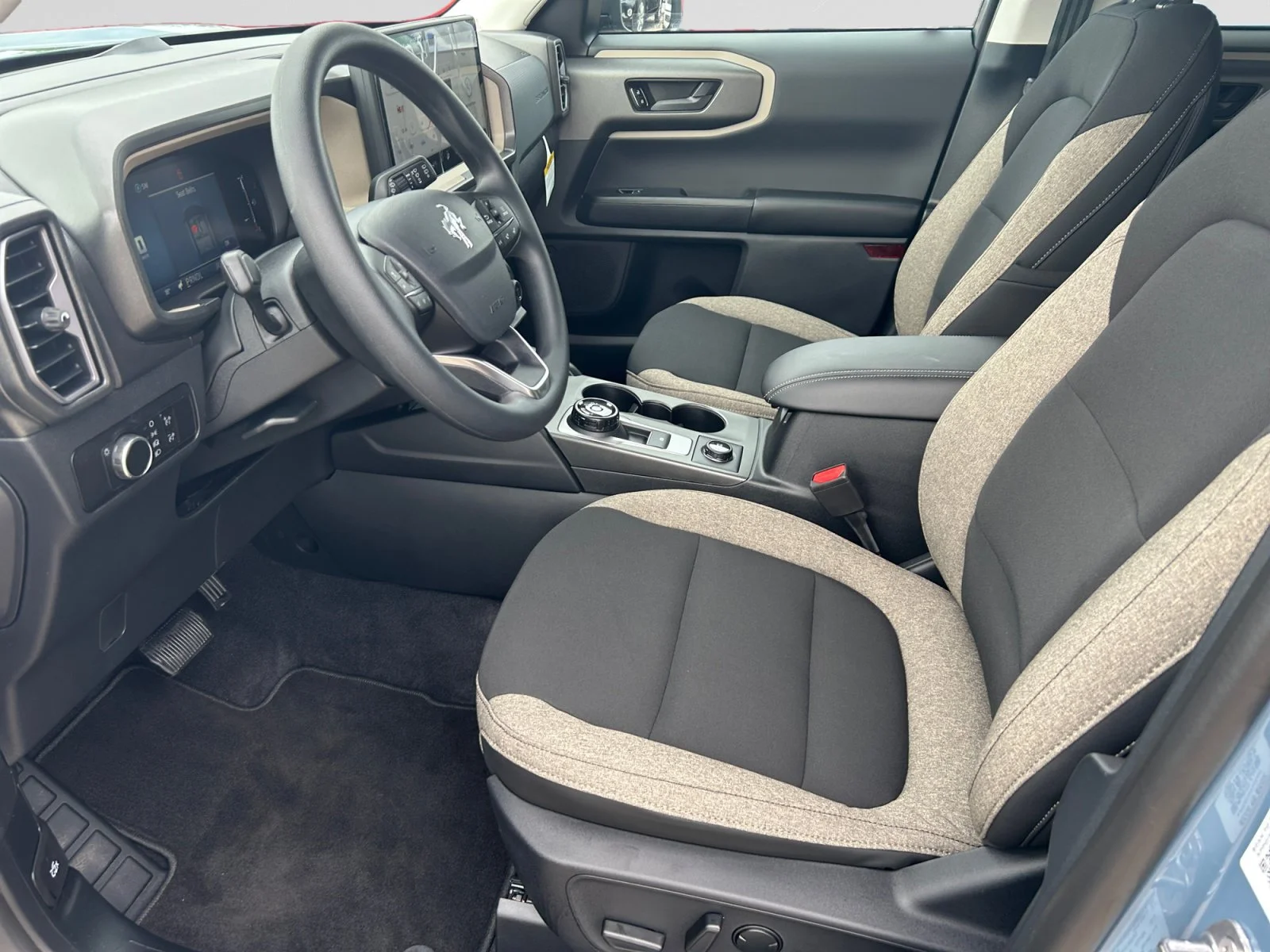 New 2026 Azure Grey Metallic Tri-Coat Ford Big Bend image 13