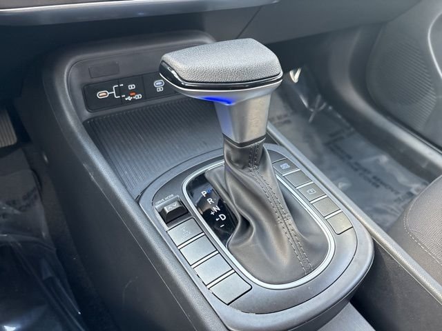 Certified Used 2025 Gray Hyundai SE image 28