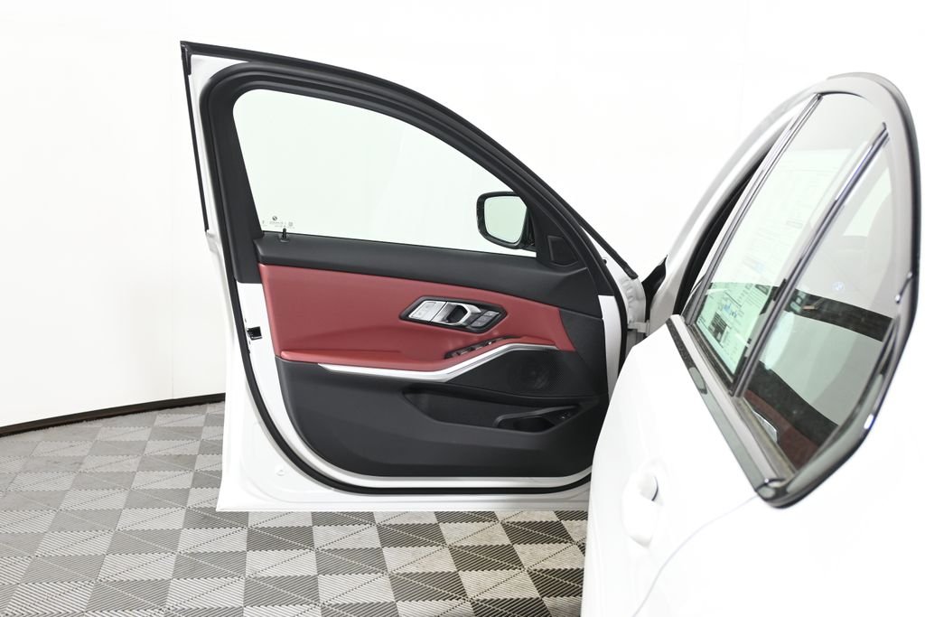 New 2026 Alpine White BMW 330i xDrive image 28