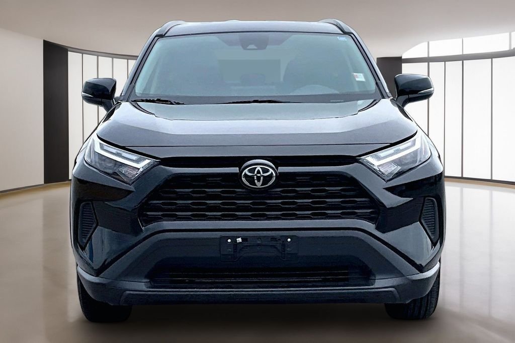 Used 2025 Black Toyota XLE image 3