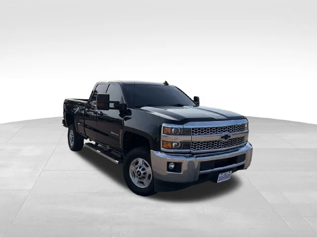 Used 2019 Black Chevrolet LT image 8