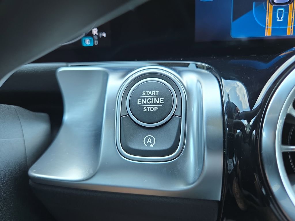 2026 Mercedes-Benz GLB GLB 250 - Photo 26
