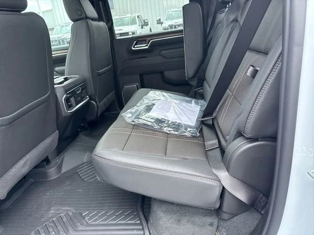 New 2026 Polar White Tricoat Chevrolet High Country image 28