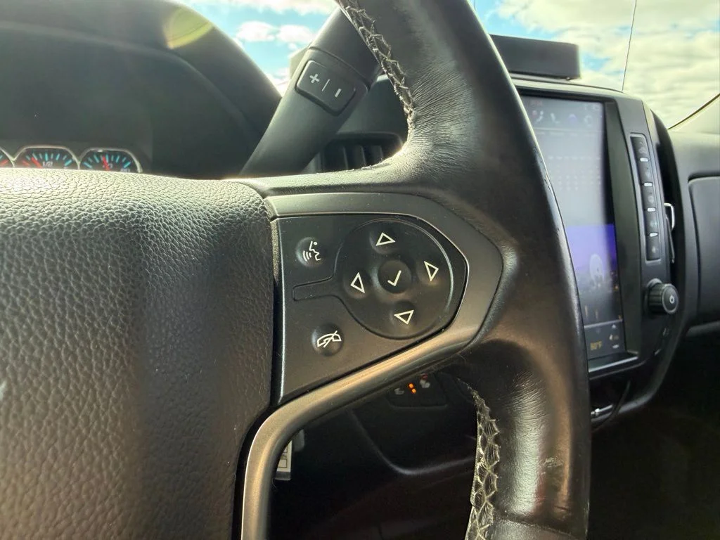 Used 2015 Black Chevrolet LT image 38