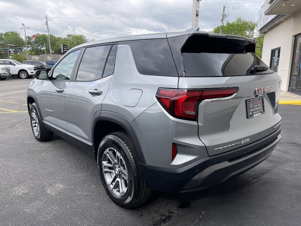 New 2026 Sterling Metallic GMC Elevation image 9