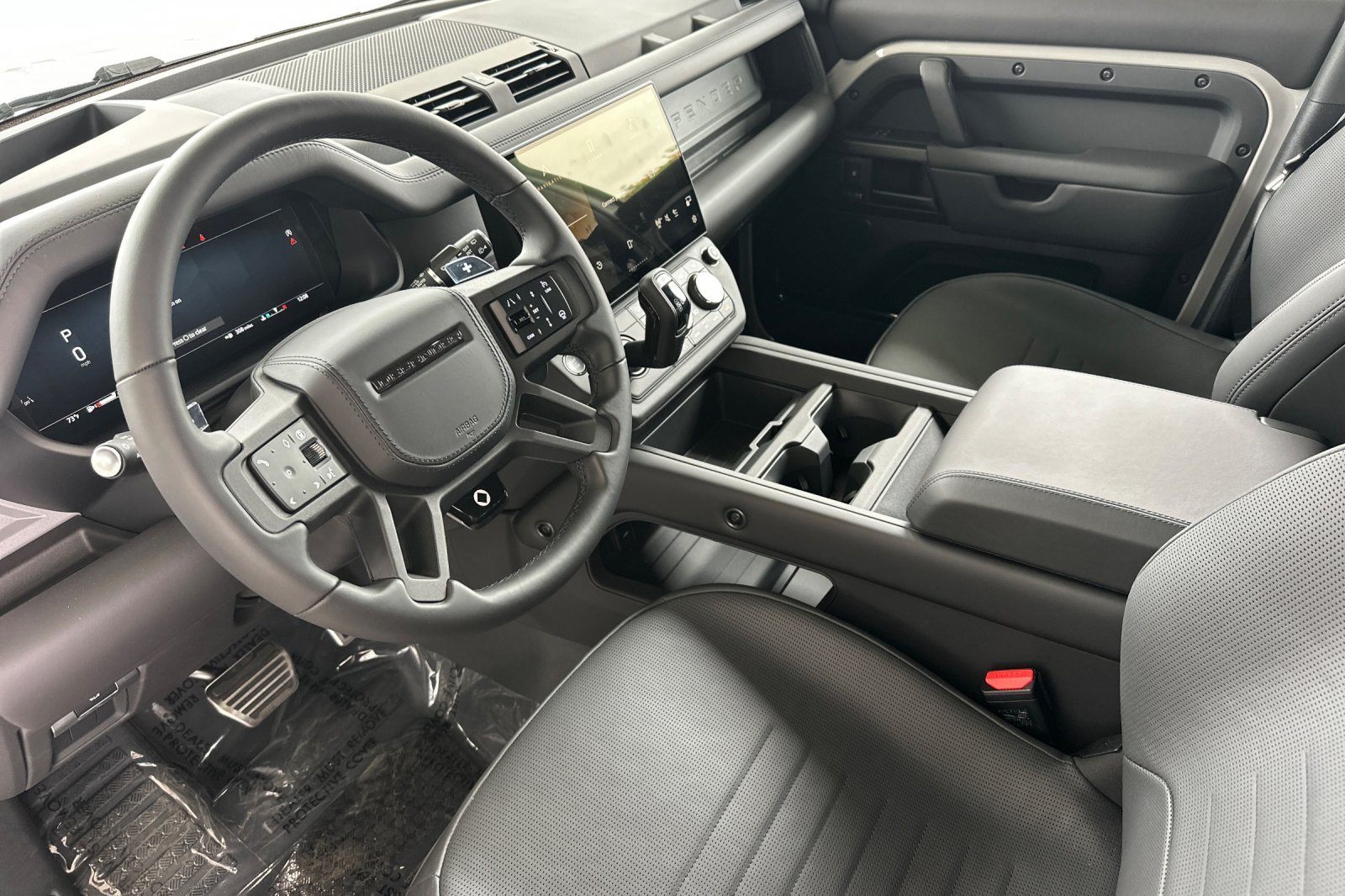 2026 Land Rover Defender OCTA - Photo 10
