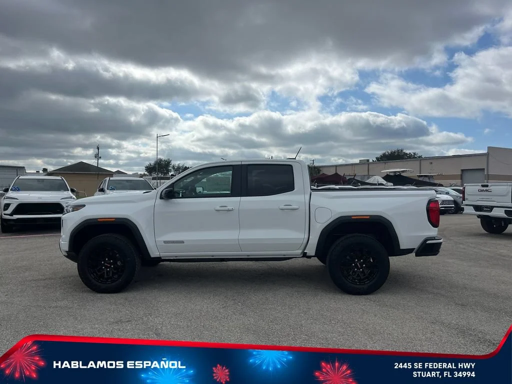 New 2026 Summit White GMC Elevation image 4